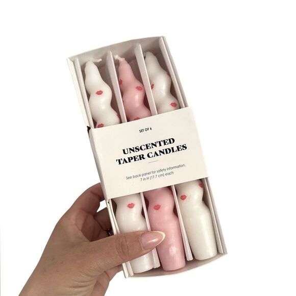 Unscented Taper Candles Wavy  Hearts Decor 
NIP - Picture 1 of 3